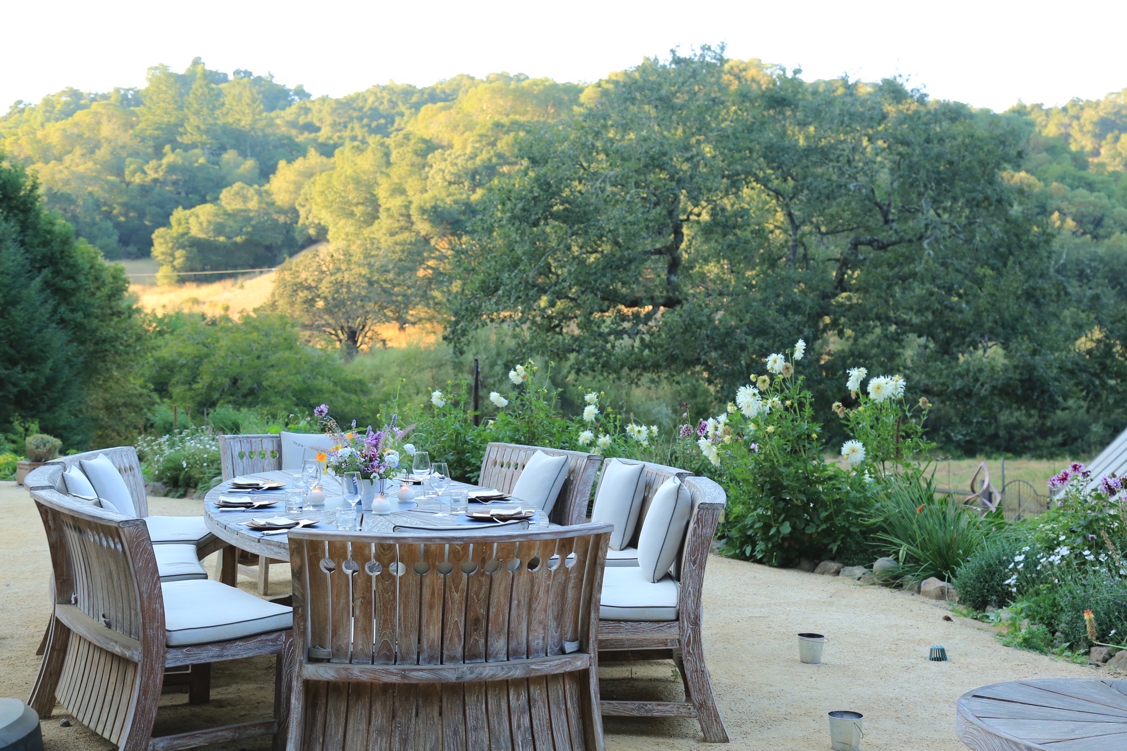 outdoor dining table with mountain backdrop